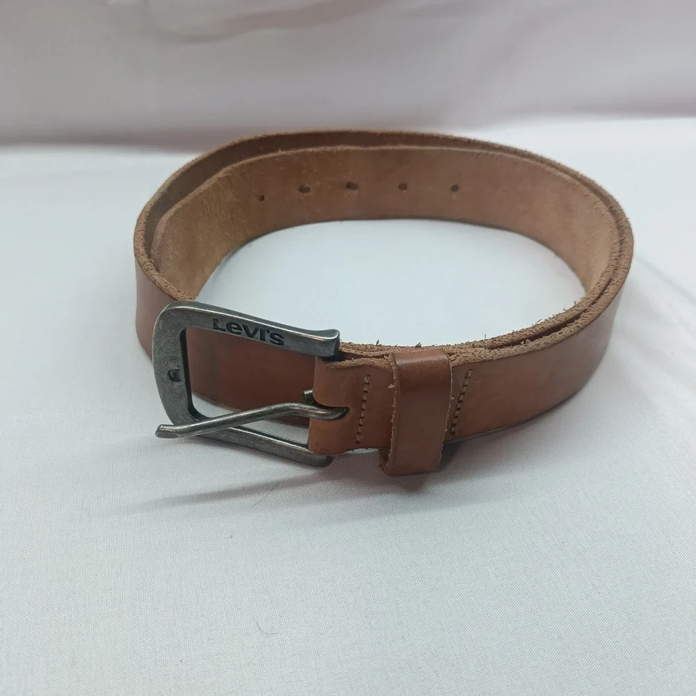 Vtg Levis Mens Tan Brown Full Grain Leather Belt Size 36/90 D7324-0002 Mexico